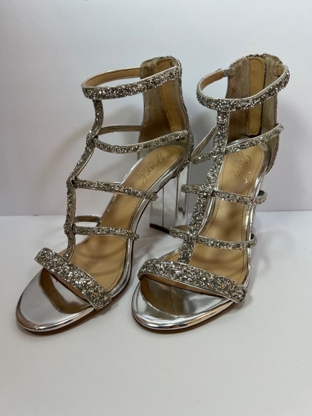 Jewel by Badgley Mischka Silver Glitter Ankle Strap Sandals Size 8